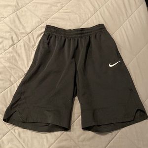 Black Nike shorts size M